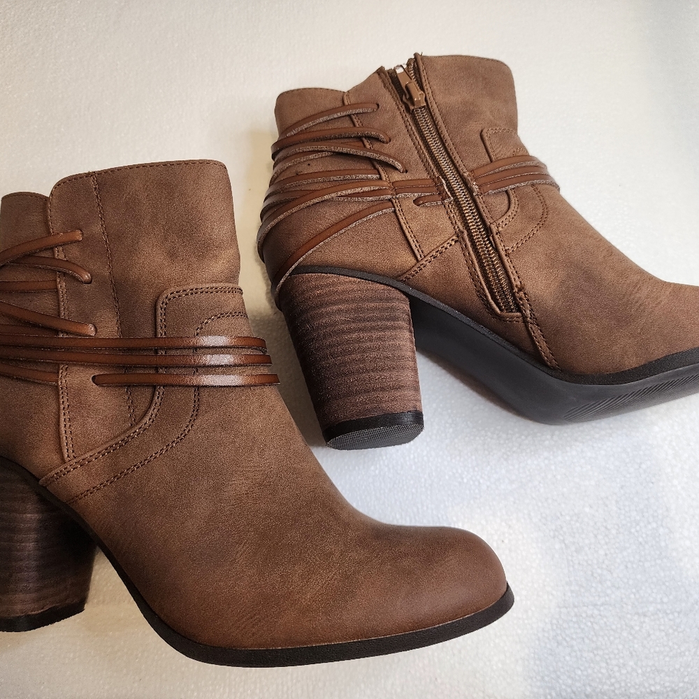 Booties - Picture 3 of 6
